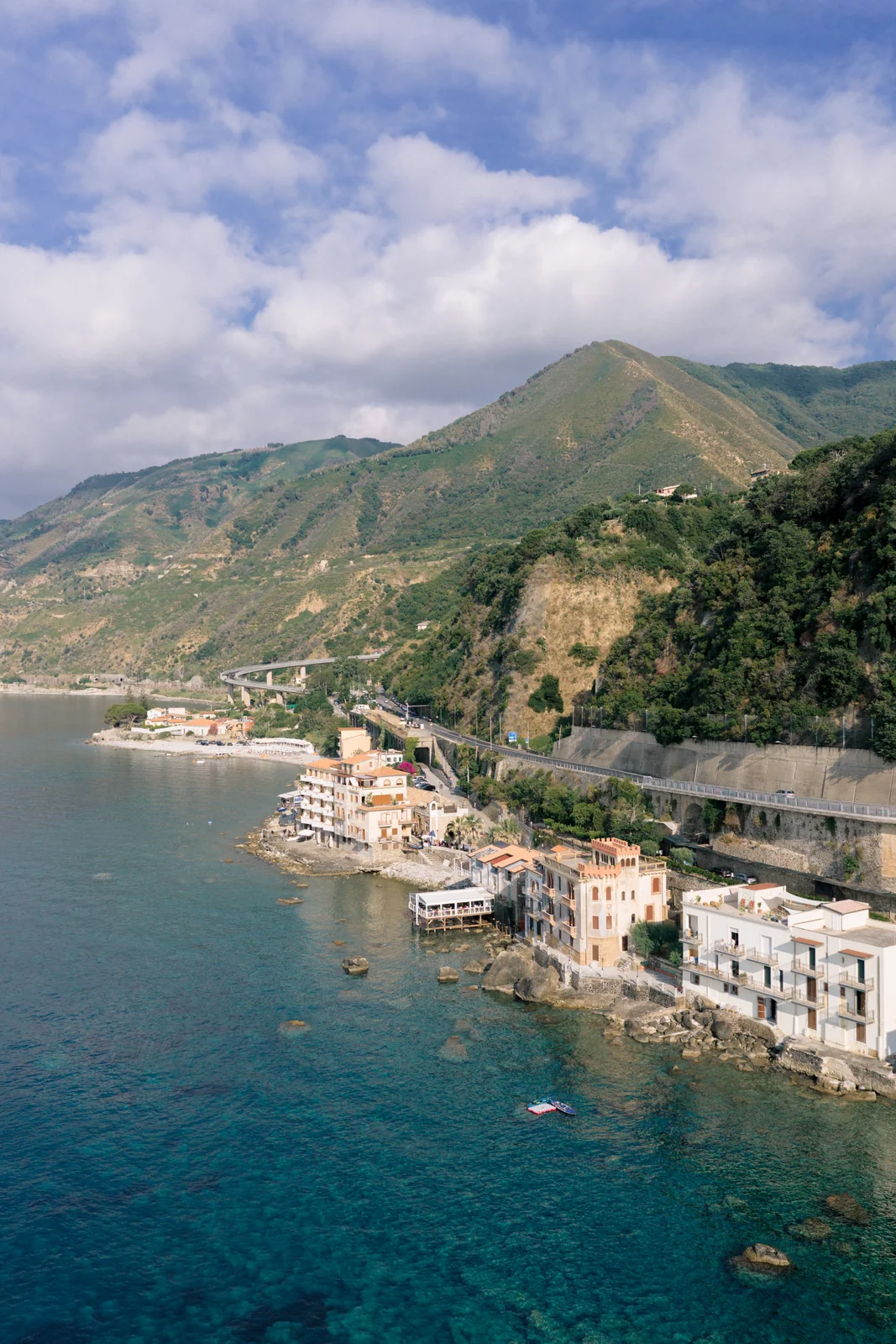 Claudia & Gianluca — la costa vista mare