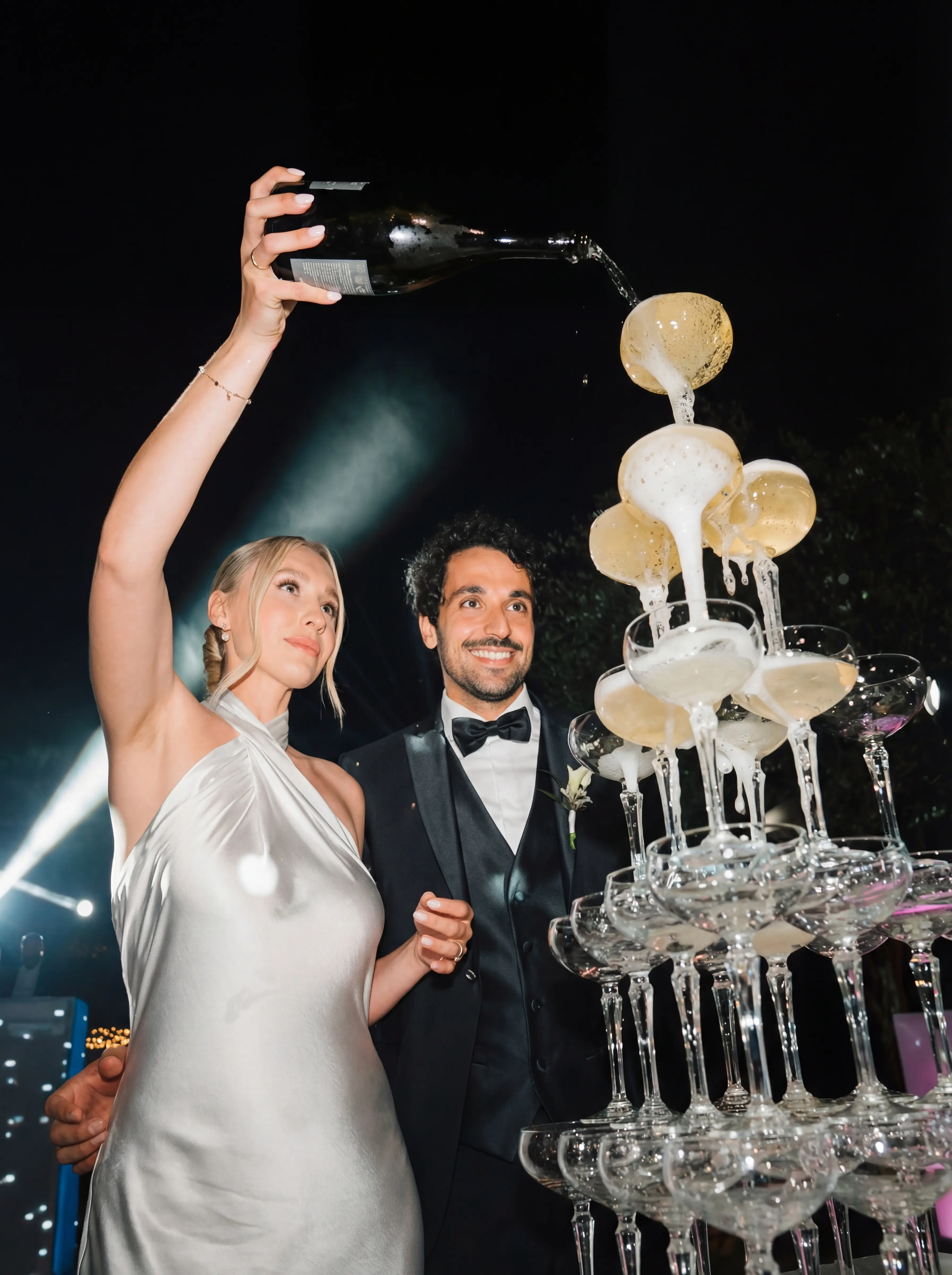 Champagne tower durante il ricevimento — Event Coordination by Rossella Delfino