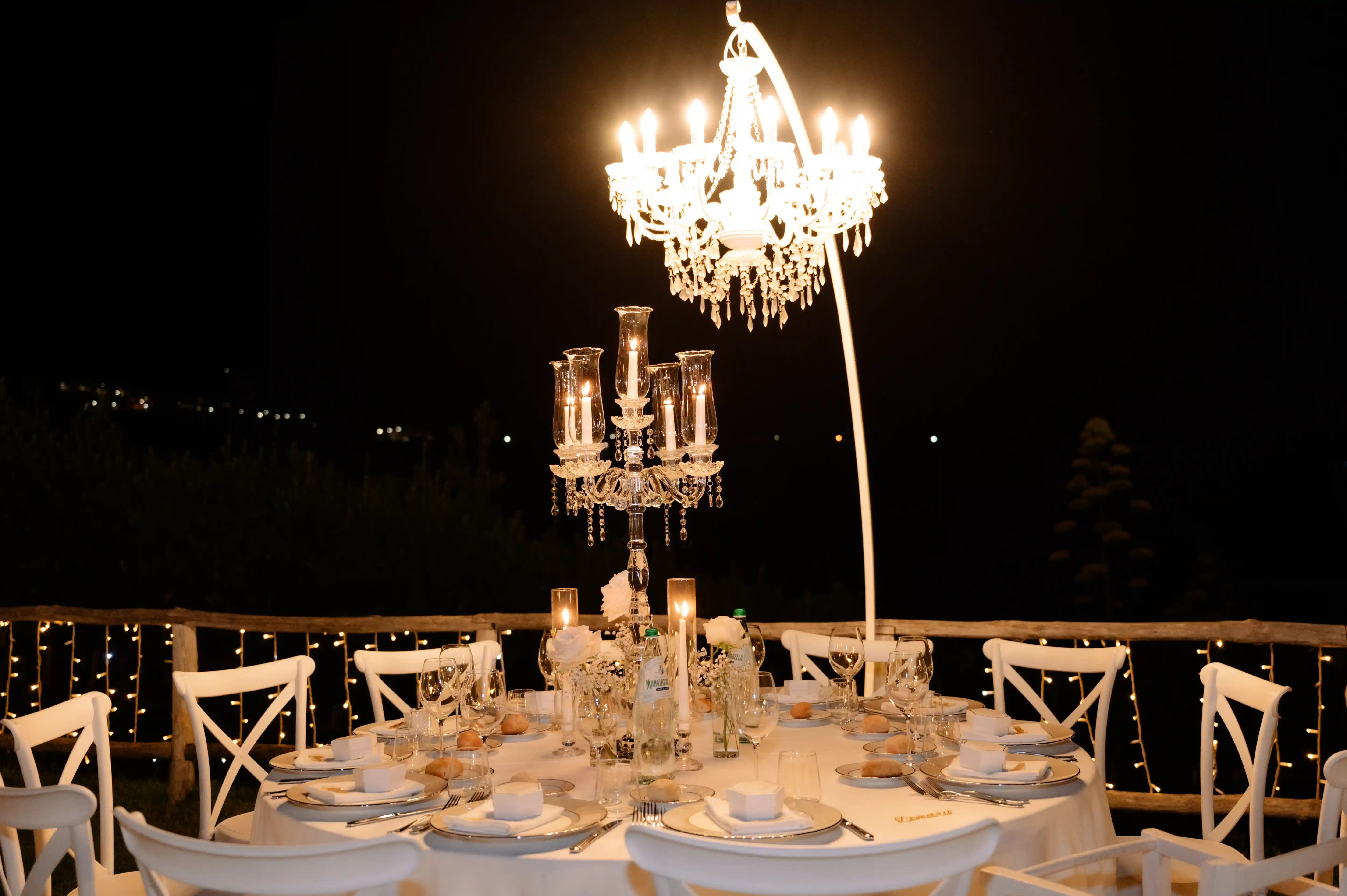 Noleggio specchi antichi e decorazioni per Seating Plan e Welcome Sign